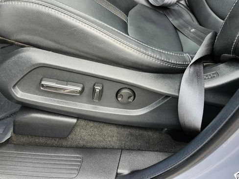 Used 2024 Honda Pilot Touring image 29