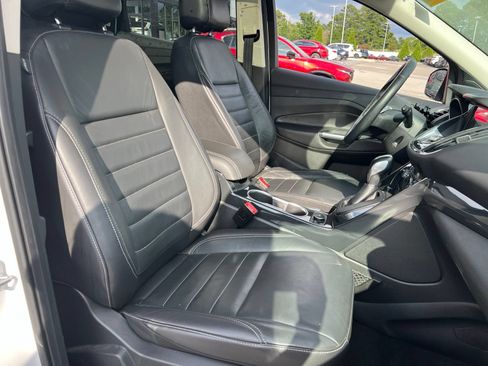 Used 2016 Ford Escape Titanium FWD image 32