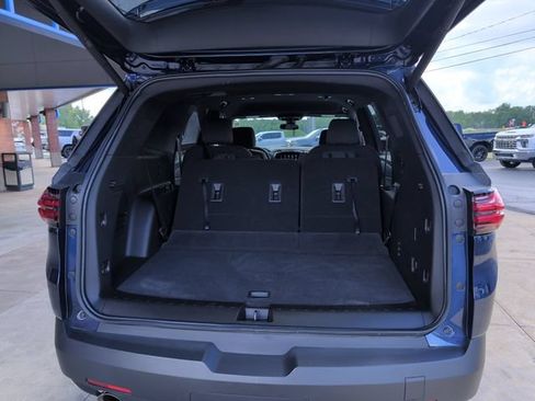 Used 2023 Chevrolet Traverse LT AWD/4WD image 21