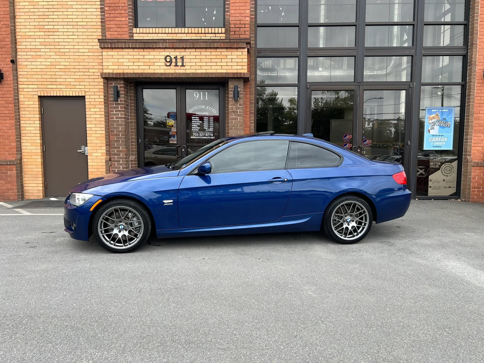 Used 2012 BMW 335i xDrive Coupe AWD/4WD image 4
