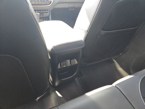 Used 2021 Chevrolet Colorado Z71 w/ Safety Package image 17