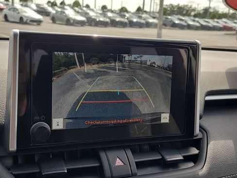 Certified 2025 Toyota RAV4 XLE FWD image 26