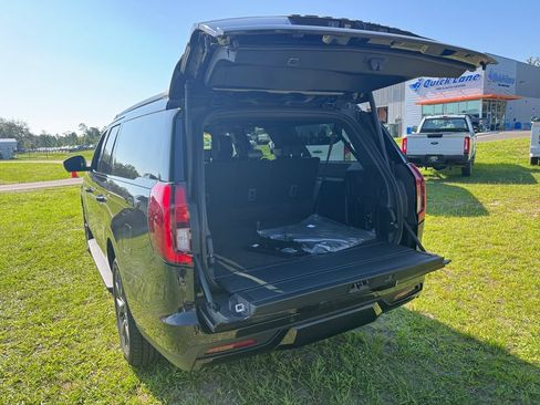 New 2026 Ford Expedition Max Platinum w/ Stealth Appearance Package AWD/4WD image 26