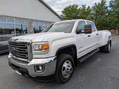 Used 2015 GMC Sierra 3500 4x4 Crew Cab w/ Sierra Convenience Package image 2