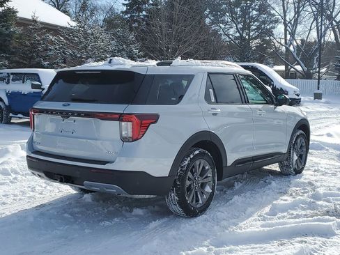 New 2026 Ford Explorer Active w/ Active Comfort Package image 4