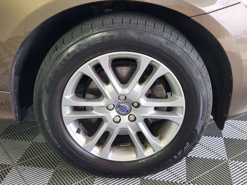 Used 2016 Volvo XC60 T5 Premier FWD image 9