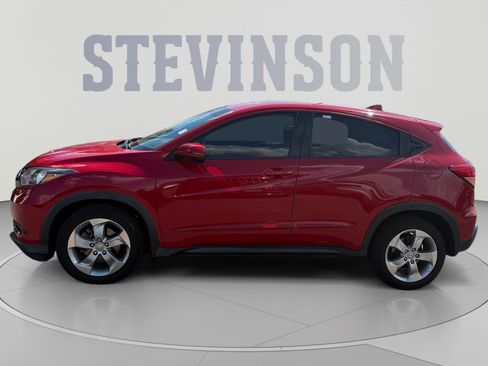 Used 2016 Honda HR-V EX image 2