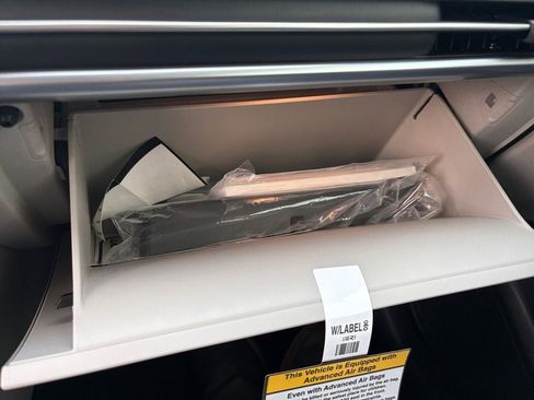 New 2026 Hyundai Tucson Limited image 8