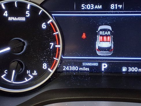 Used 2025 Nissan Rogue SV FWD image 29