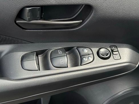 Certified 2025 Nissan Kicks Play S FWD image 19