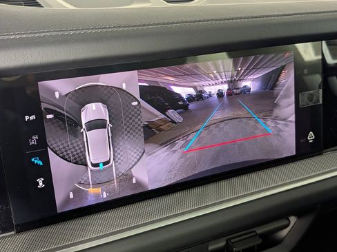 New 2026 Porsche Cayenne image 31