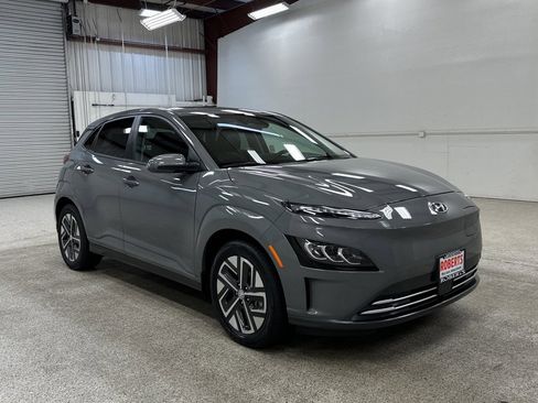 Used 2023 Hyundai Kona Limited image 31