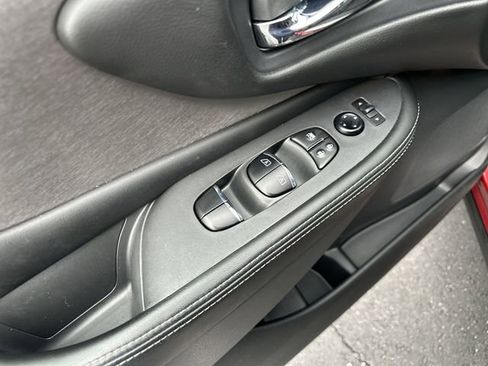 Used 2024 Nissan Murano SL image 17