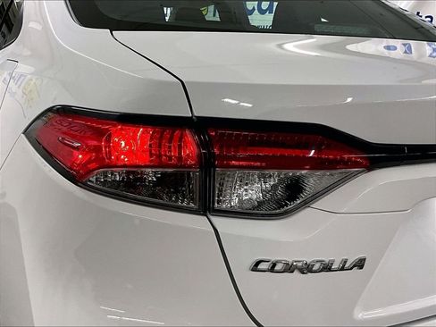 Certified 2024 Toyota Corolla LE FWD image 31