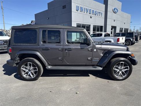 Used 2024 Jeep Wrangler Unlimited w/ Convenience Group image 4