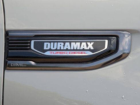 Used 2024 GMC Sierra 1500 AT4 w/ AT4 Premium Package AWD/4WD image 10