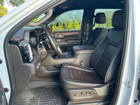 Used 2023 GMC Sierra 1500 Denali w/ Denali Reserve Package AWD/4WD image 15