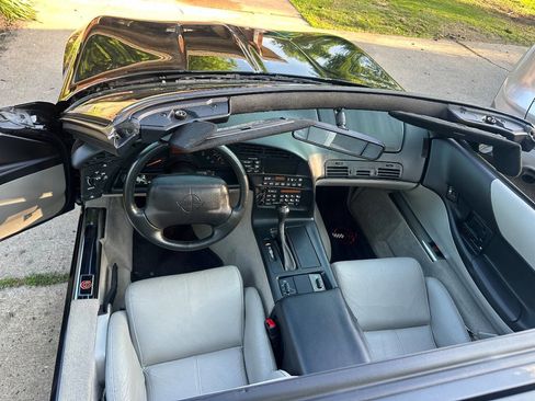 Used 1995 Chevrolet Corvette Coupe RWD image 9