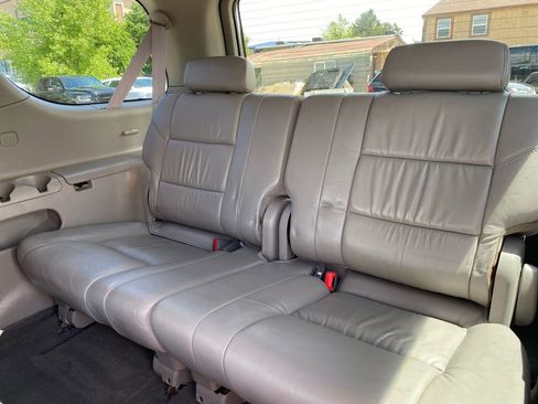 Used 2002 Toyota Sequoia SR5 AWD/4WD image 32