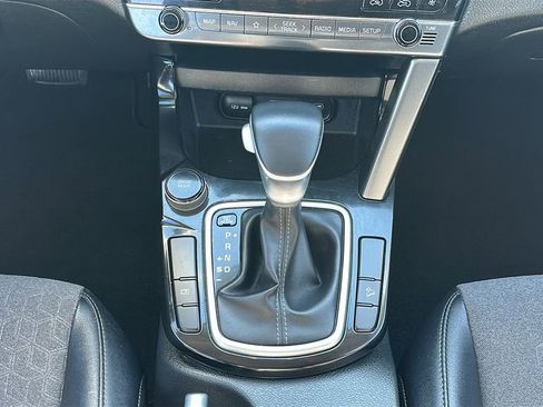 Used 2025 Kia Seltos S image 27