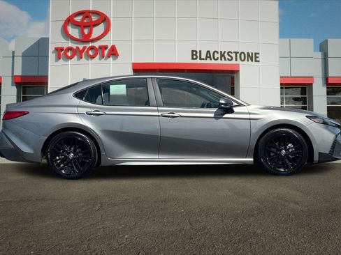 Used 2025 Toyota Camry SE w/ Multimedia Upgrade Package FWD image 2