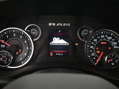 Used 2023 RAM 1500 Big Horn AWD/4WD image 10
