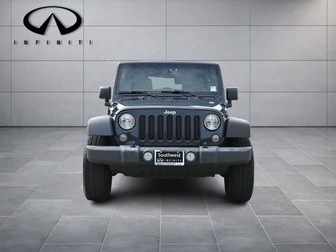 Used 2016 Jeep Wrangler Unlimited Sport w/ Quick Order Package 24S AWD/4WD image 2