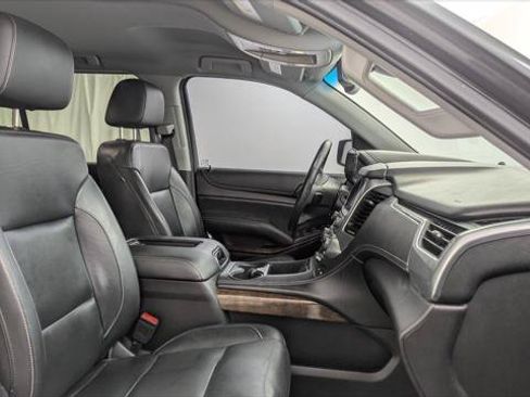 Used 2017 Chevrolet Suburban LT AWD/4WD image 24