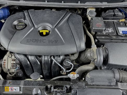 Used 2015 Hyundai Elantra SE w/ Option Group 02 FWD image 27