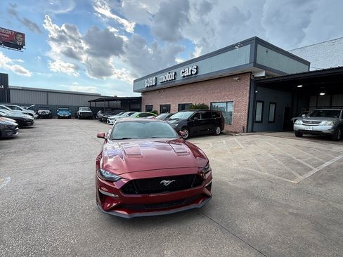 Used 2019 Ford Mustang GT Premium RWD image 8