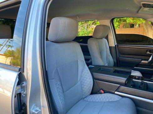 Used 2022 Toyota Tundra SR5 w/ SR5 Convenience Package AWD/4WD image 48