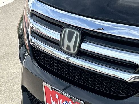 Used 2017 Honda Pilot Elite image 32