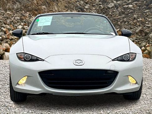 Used 2016 MAZDA MX-5 Miata Sport image 3