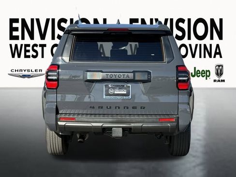 Used 2025 Toyota 4Runner SR5 image 9