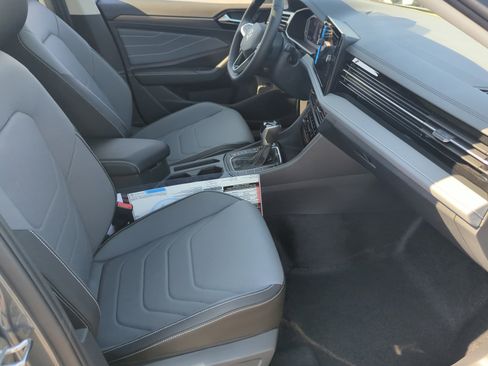 New 2025 Volkswagen Jetta SEL image 18