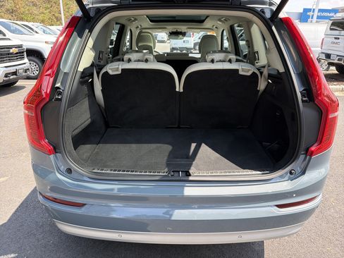 Used 2022 Volvo XC90 T6 Momentum w/ Advanced Package AWD/4WD image 32