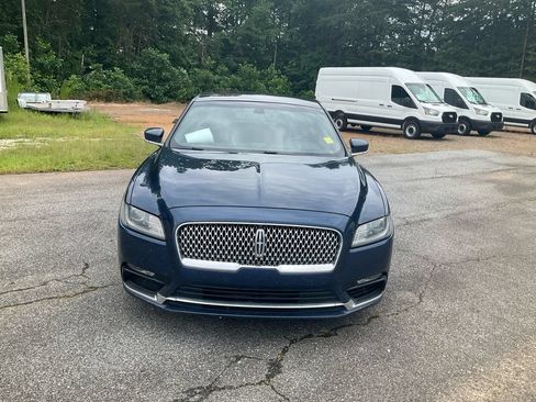 Used 2017 Lincoln Continental Reserve FWD image 2