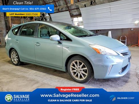 Used 2014 Toyota Prius V Five image 5