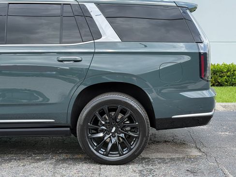 Used 2025 Cadillac Escalade Premium Luxury w/ Touring Package AWD/4WD image 13