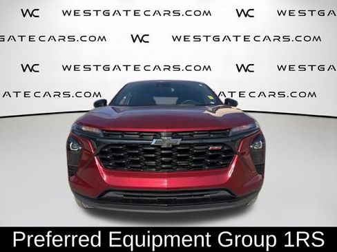 Used 2024 Chevrolet Trax RS image 2