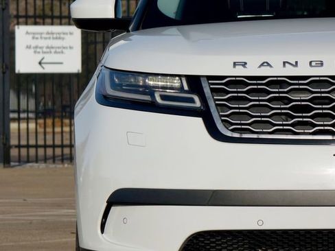 Used 2019 Land Rover Range Rover Velar S image 27