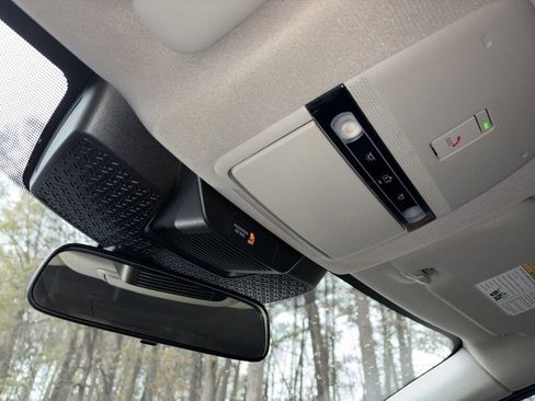 Certified 2023 Nissan Ariya FWD image 24