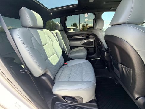 Used 2023 Kia Telluride SX X-Line AWD/4WD image 25