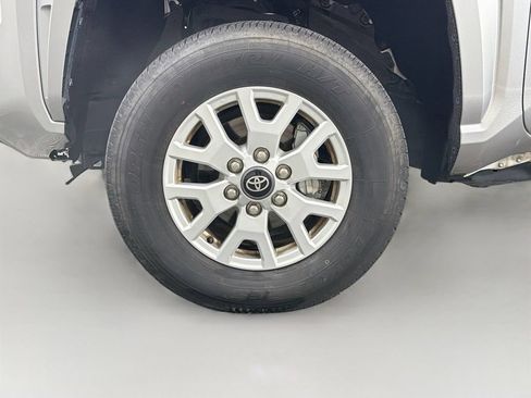 Used 2024 Toyota Tacoma SR5 RWD image 29
