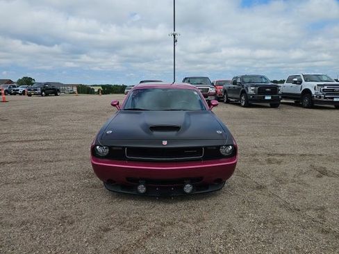 Used 2010 Dodge Challenger R/T RWD image 2