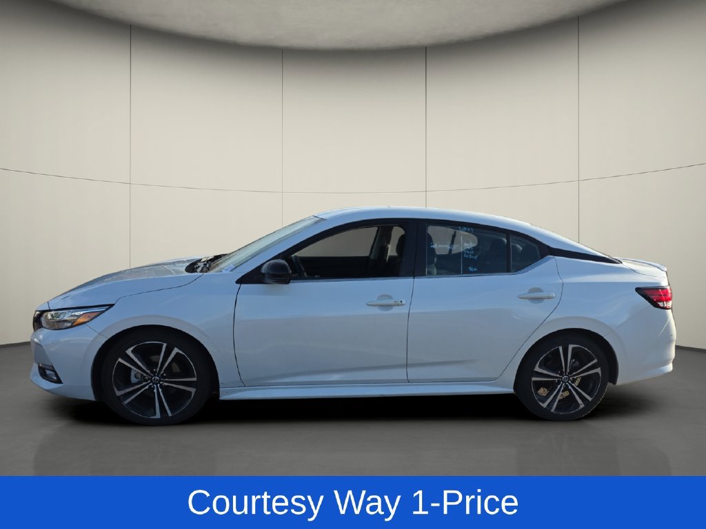 Used 2023 Nissan Sentra SR w/ Trunk Package FWD image 5