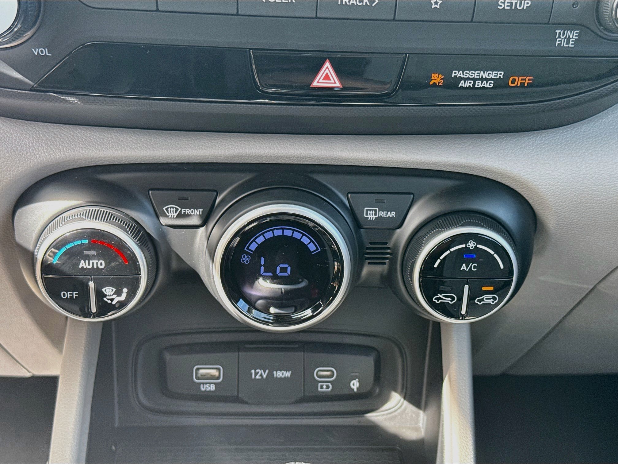 New 2026 Hyundai Venue SEL FWD image 12