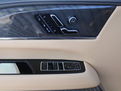 New 2025 Cadillac Escalade IQ Luxury 2 w/ LPO, Radiant Package image 11