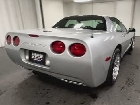 Used 2001 Chevrolet Corvette Z06 w/ Memory Pkg RWD image 8