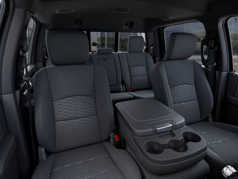 New 2025 RAM 2500 Big Horn AWD/4WD image 28